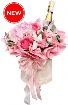 Flowers & Champagne & Raffaello Gift