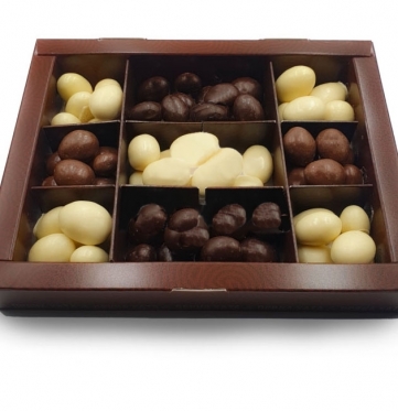 Chocolate coated Almonds, 3 sizes